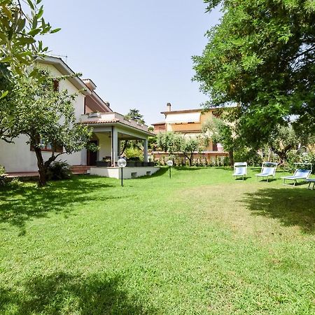 Cozy Home In Anguillara Sabazia With Kitchenette Екстериор снимка