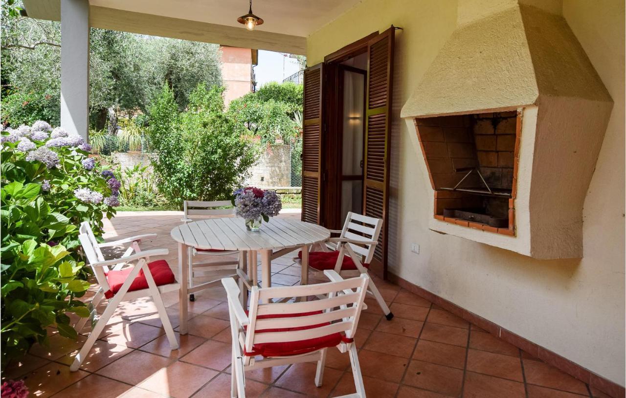 Cozy Home In Anguillara Sabazia With Kitchenette Екстериор снимка