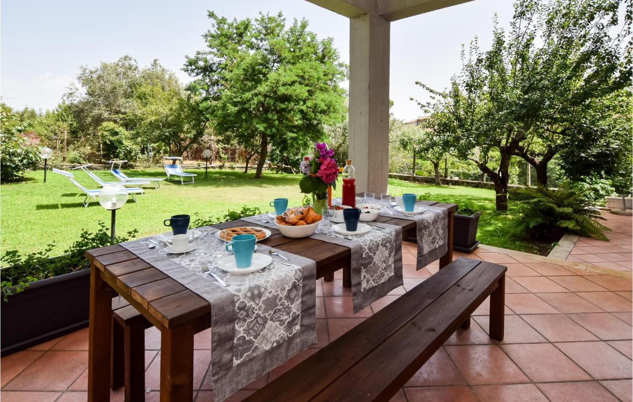 Cozy Home In Anguillara Sabazia With Kitchenette Екстериор снимка