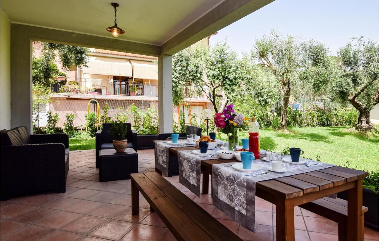 Cozy Home In Anguillara Sabazia With Kitchenette Екстериор снимка