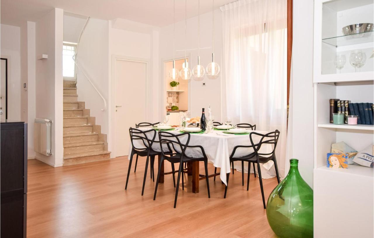 Cozy Home In Anguillara Sabazia With Kitchenette Екстериор снимка