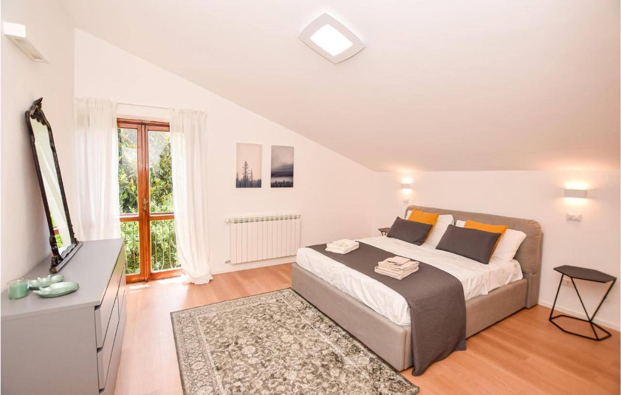 Cozy Home In Anguillara Sabazia With Kitchenette Екстериор снимка