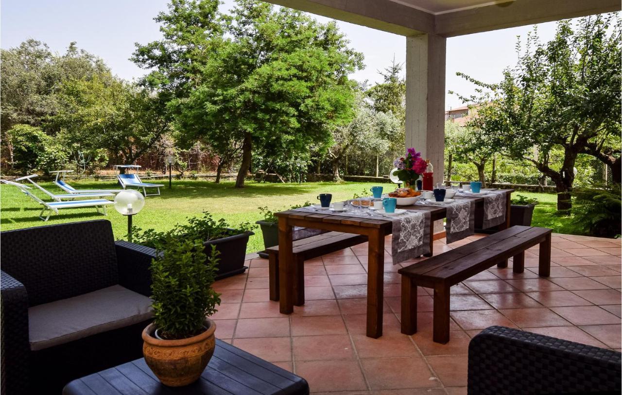 Cozy Home In Anguillara Sabazia With Kitchenette Екстериор снимка