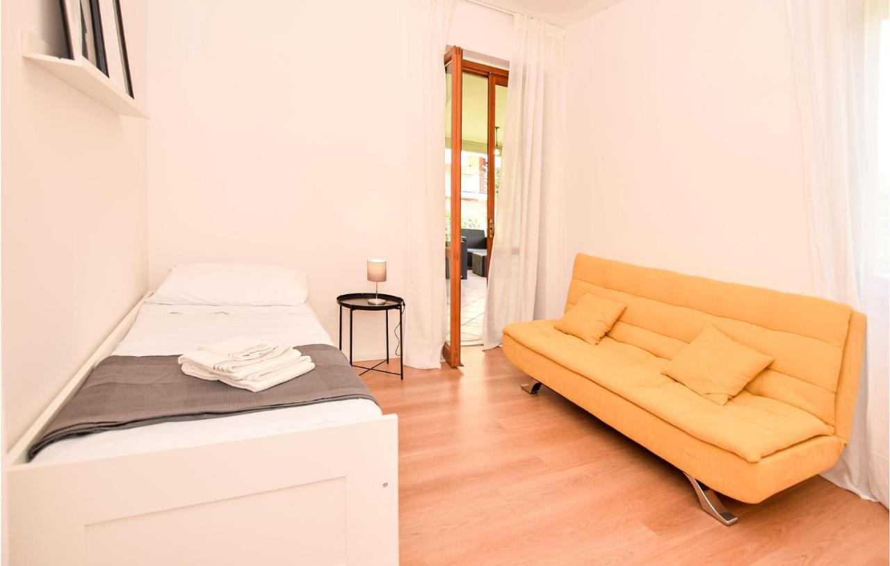 Cozy Home In Anguillara Sabazia With Kitchenette Екстериор снимка